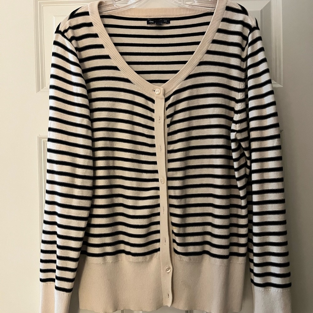 GAP Women's Black and White Striped Cardigan
